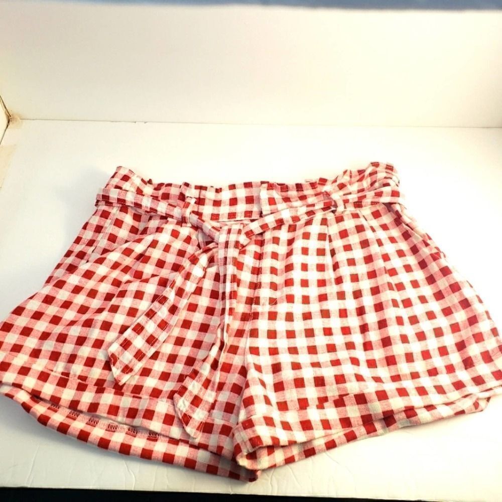 Jolt red & white checkered shorts